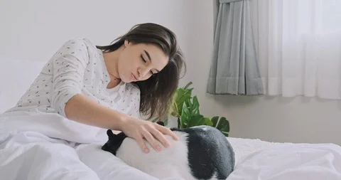 Shall we sleep for a bit. Video stock 120380146