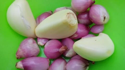 Shallots, Fresh Garlic Stock Photos