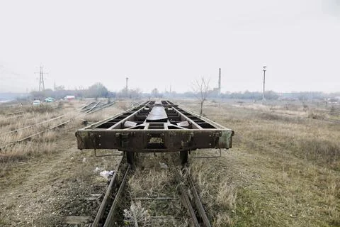 Shallow depth of field (selective focus) image with old and rusty railway ind Foto stock