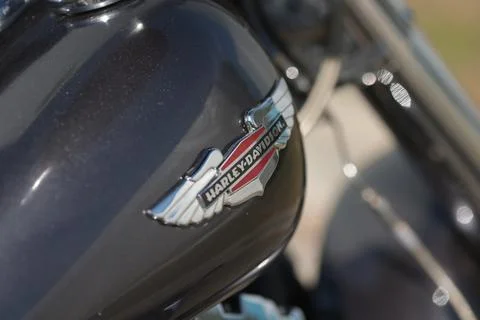 Shallow depth of field (selective focus) details with the Harley Davidson l.. Foto stock