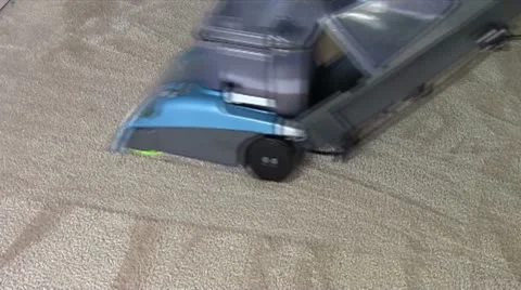 Shampooing Carpet Video stock 21305663