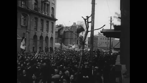 SHANGHAI - 1946 - Students demonstrate before Soviet consulate for the early Video stock 296692893