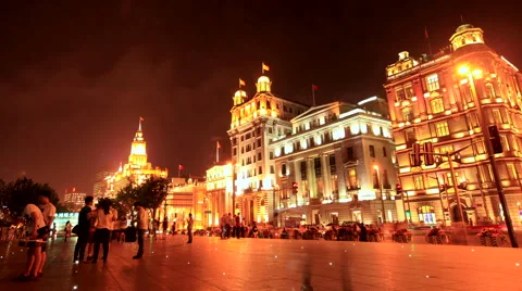 Shanghai The Bund night with Crowd 2 time lapse 24 zoom in Stock Footage 40429127
