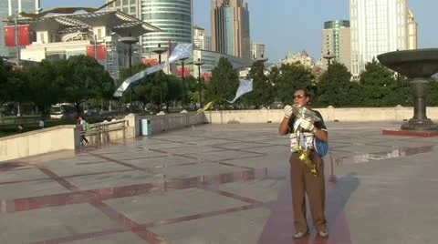 Shanghai man with kites Stock Footage 11235895