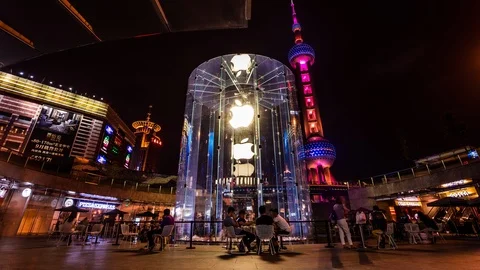 Shanghai's flagship Apple store during Iphone released day time lapse Stockbeeldmateriaal 119021202