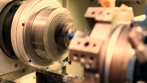 Shaping a acrylic piece with lathe machine Video stock 113280032