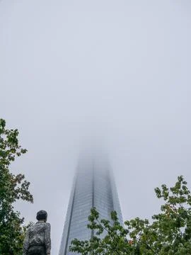 Shard clouds 스톡 사진