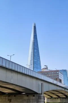 The Shard Skyscraper Spire Spanning Sky 스톡 사진
