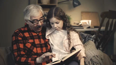 Sharing Knowledge with Granddaughter 動画素材 59148049