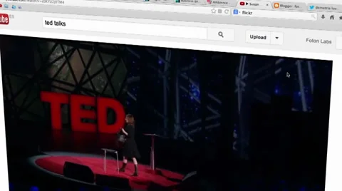 Sharing TED talk video on youtube Video stock 30472981