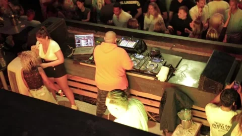 Sharm El Sheikh, Egypt: Bus Stop Club previously Pacha - 05.12.2022 DJ in orange Video stock 306363613