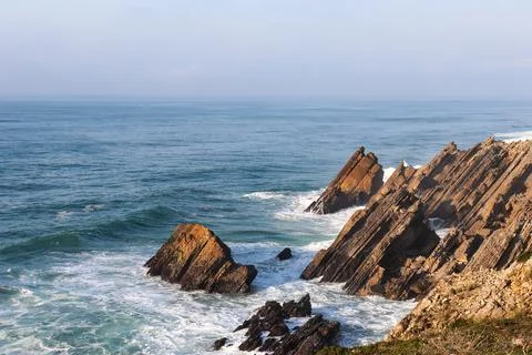 Sharp brown clips on the atlantic coast 스톡 사진