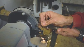 Sharpening lathe cutter on the machine Video stock 85788349
