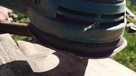 Sharpening an old rusty axe Stock-Footage 245991585