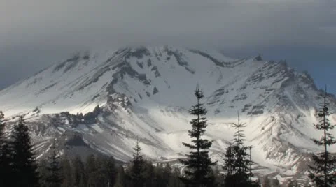 Shasta 2 Stock-Footage 8919814