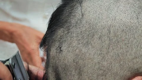 Shaving head with electric razor. Video stock 306993741