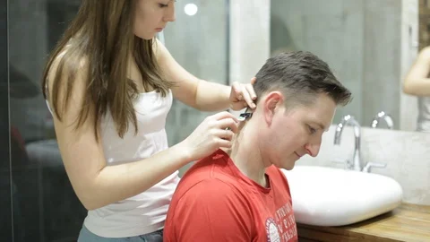 Shaving neck.ending 库存影片 89917400