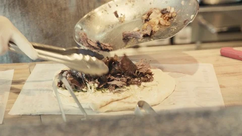 Shawarma dish Video stock 89114536