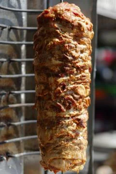 Shawarma meat being cut Fotos Stock