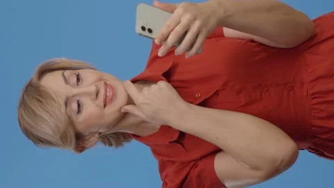 She thinks while shopping online. Stock Footage 152020342