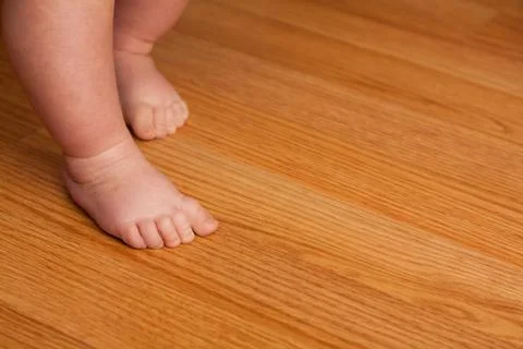 She is walking Foto stock