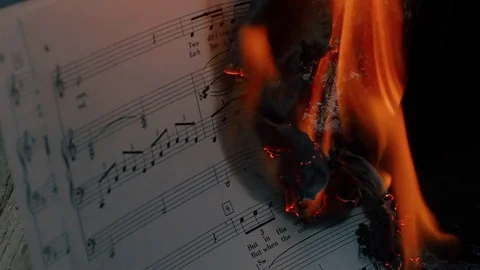 Sheet Music Burning 스톡 동영상 81689641