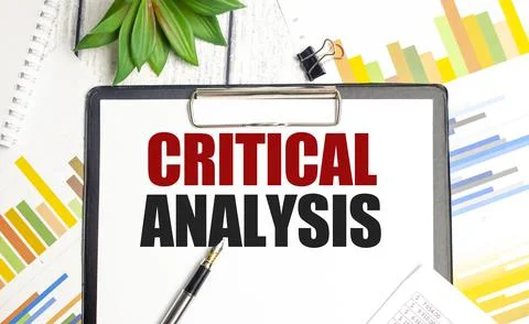 Sheet of paper with the text CRITICAL ANALYSIS and charts Foto stock