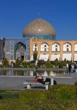 Sheikh Lutfollah Mosque standing on the eastern side of Naghsh-i Jahan Square, Stock Photos