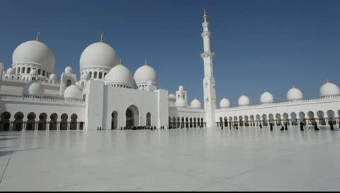 Sheikh Zayed Grand Mosque in Abu Dhabi, UAE Stock-Footage 10708984