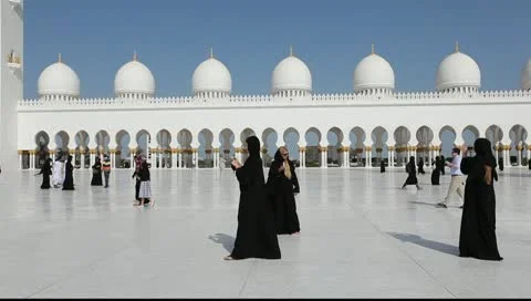 Sheikh Zayed Grand Mosque in Abu Dhabi, UAE Vidéo 10709191