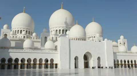 Sheikh Zayed Grand Mosque in Abu Dhabi, timelapse Stock Footage 10731008