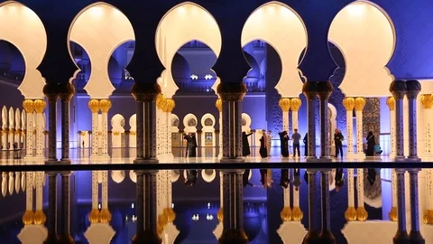 Sheikh Zayed Grand Mosque in Abu Dhabi Stock Footage 70458345