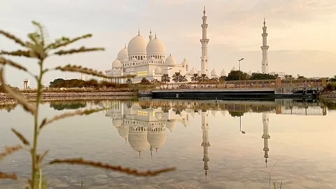 Sheikh Zayed Grand Mosque in Abu Dhabi United Arab Emirates Stock Footage 122442464