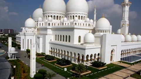 Sheikh Zayed Grand Mosque , Abu Dhabi, United Arab Emirates Stock Footage 128933047