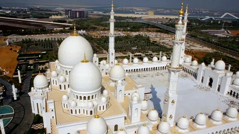 Sheikh Zayed Grand Mosque , Abu Dhabi, United Arab Emirates Stock Footage 128935014