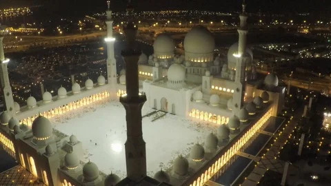 Sheikh Zayed Grand Mosque , Abu Dhabi, United Arab Emirates Stock Footage 128936233