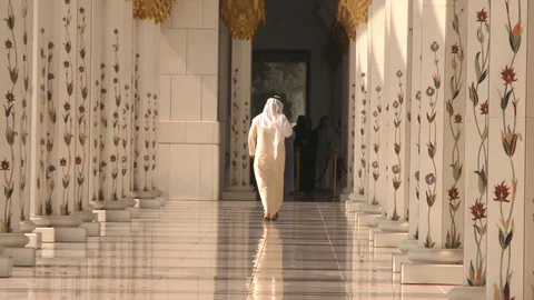 Sheikh Zayed Grand Mosque , Abu Dhabi, United Arab Emirates Stock Footage 128940533