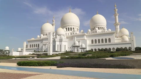 The Sheikh Zayed Grand Mosque in Abu Dhabi, UAE Stock Footage 167580601