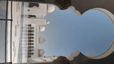 Sheikh Zayed Grand Mosque – Iconic Islamic Landmark in Abu Dhabi Stock Footage 301274219