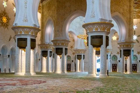 The Sheikh Zayed Grand Mosque inside of the Main prayer hall, Abu Dhabi, UAE. Stock-Fotos
