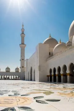 The Sheikh Zayed Grand Mosque, inside courtyard view, Abu Dhabi, UAE. Stock-Fotos