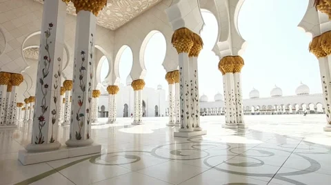 Sheikh Zayed Mosque in Abu Dhabi 스톡 동영상 11044685