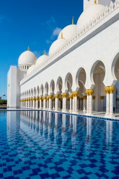 Sheikh zayed mosque at abu-dhabi Stock Photos