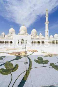 Sheikh Zayed Mosque, Abu Dhabi, United Arab Emirates, Middle East Stock Photos