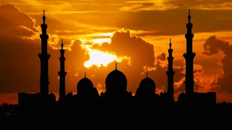 Sheikh Zayed Mosque: Time Lapse at Sunset with Red Sun and Fiery Sky, Abu Dhabi Stock Footage 153427724