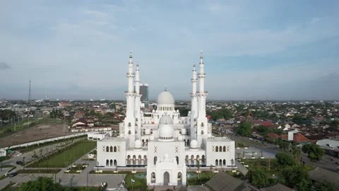 Sheikh Zayed Solo Mosque is a big Mosque in Surakarta Stock Footage 221852722