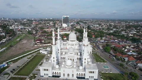 Sheikh Zayed Solo Mosque is a big Mosque in Surakarta Stock Footage 221854222