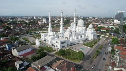 Sheikh Zayed Solo Mosque is a big Mosque in Surakarta Stock Footage 221855013