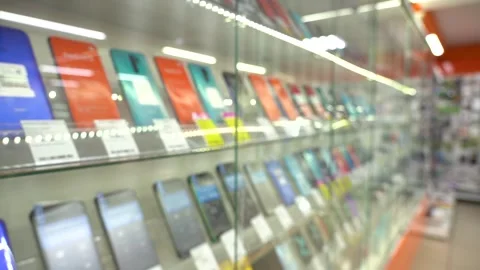 Shelf with new smartphones 스톡 동영상 154101034