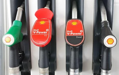 Shell refueling guns closeup. 库存照片